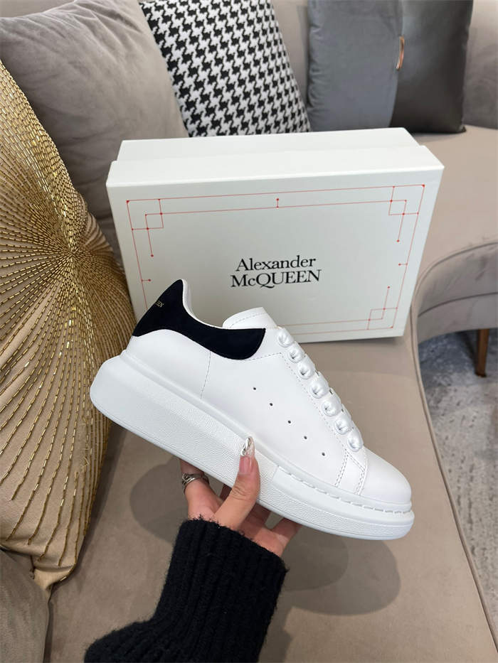 ale*d*r M*Q*en oversized