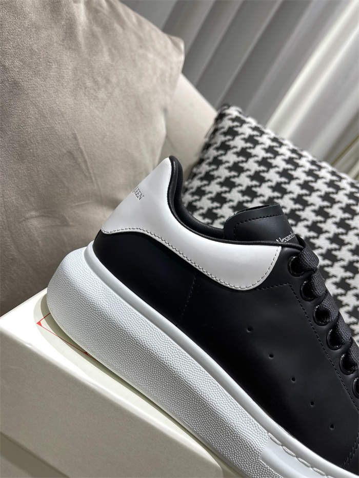 ale*d*r M*Q*en oversized