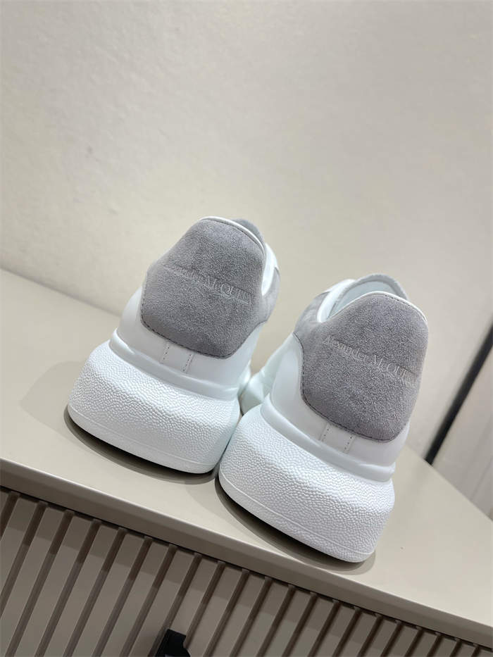 ale*d*r M*Q*en oversized