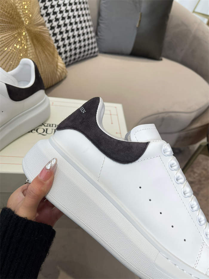 ale*d*r M*Q*en oversized