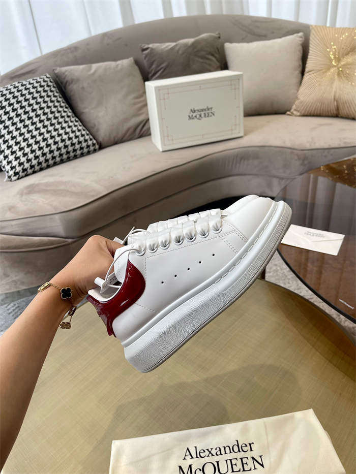 ale*d*r M*Q*en oversized