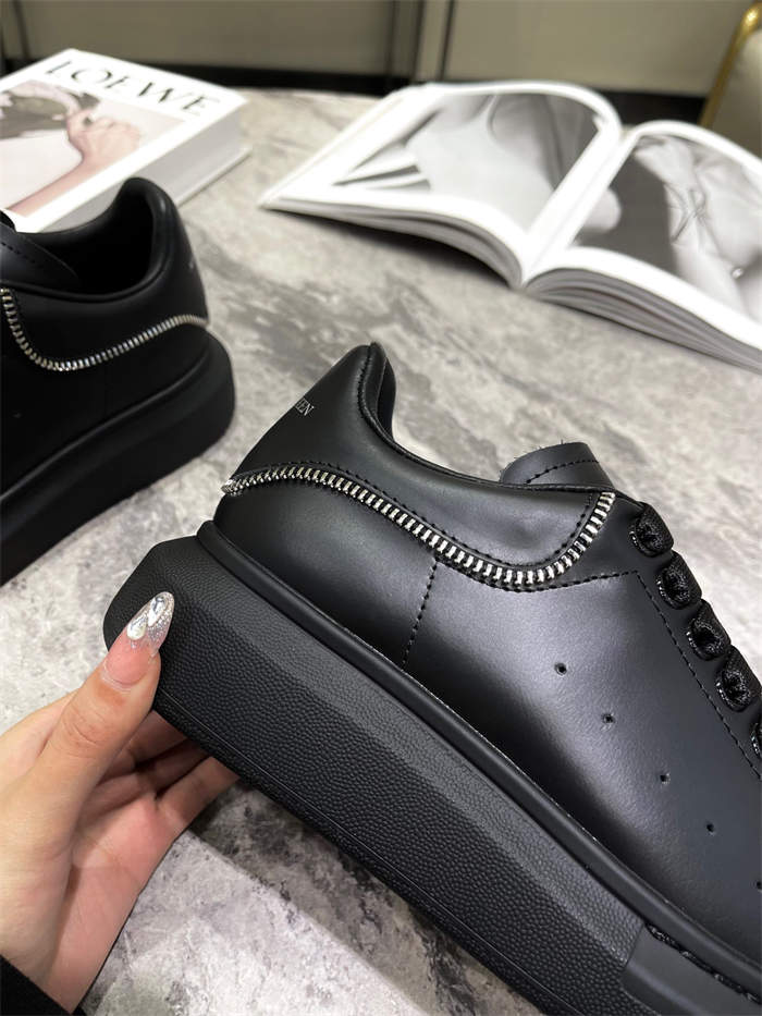 ale*d*r M*Q*en oversized