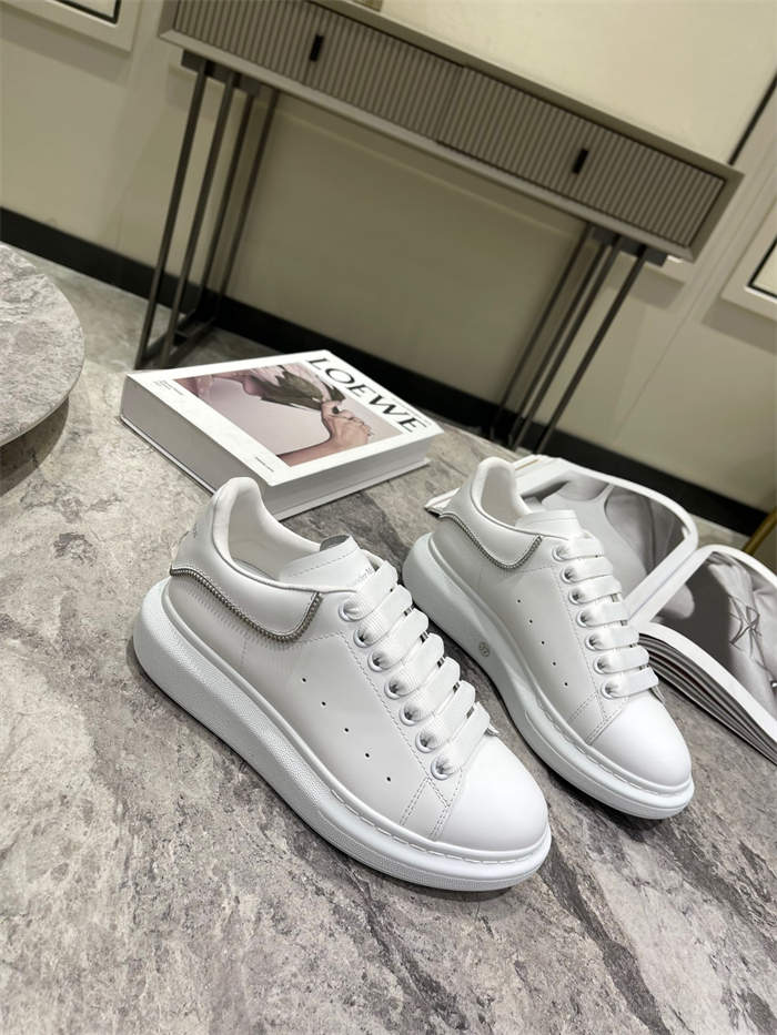 ale*d*r M*Q*en oversized