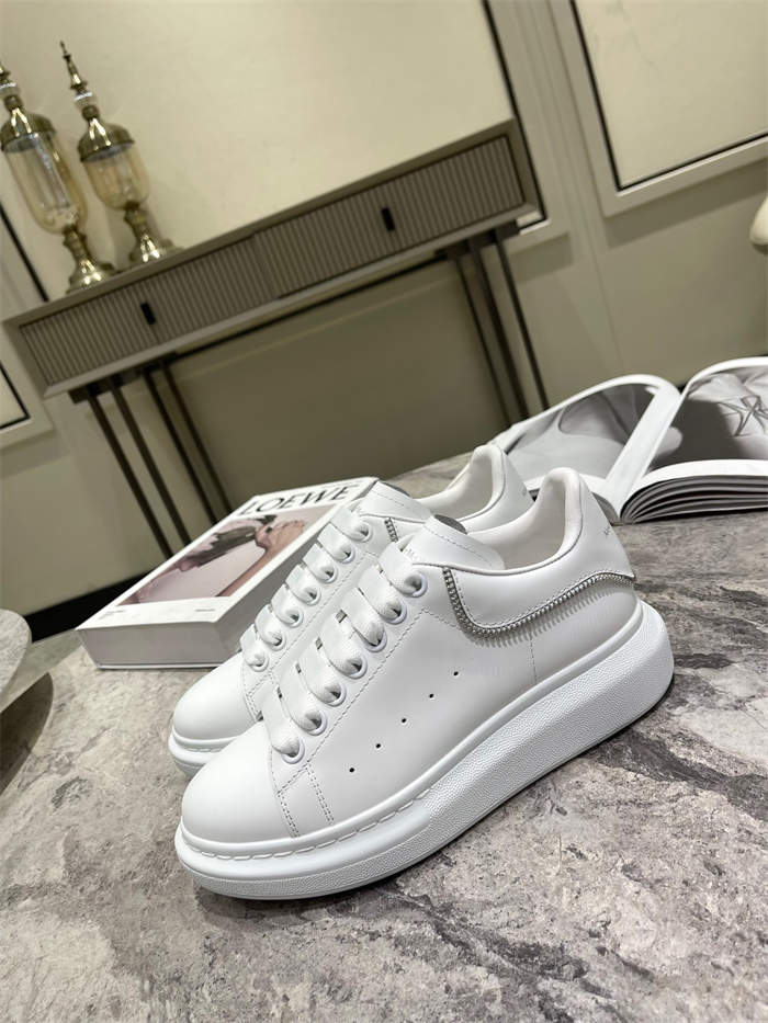 ale*d*r M*Q*en oversized