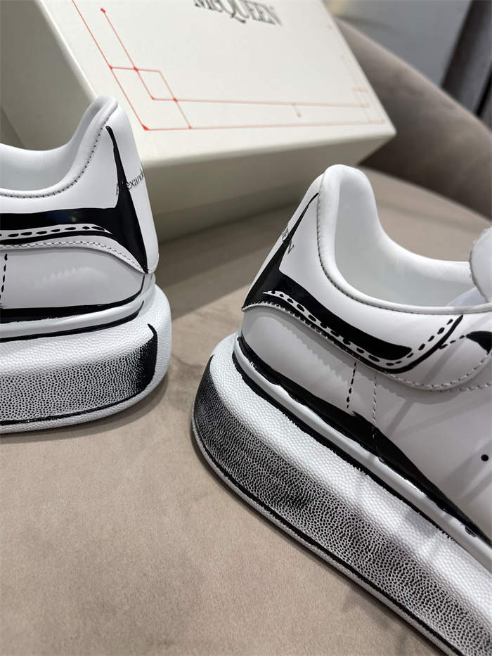 ale*d*r M*Q*en oversized