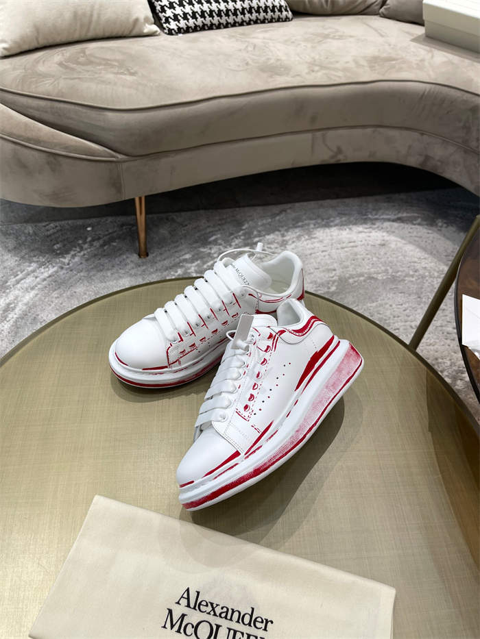 ale*d*r M*Q*en oversized