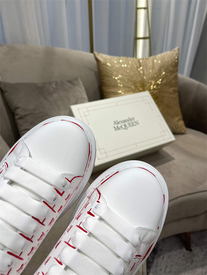 ale*d*r M*Q*en oversized