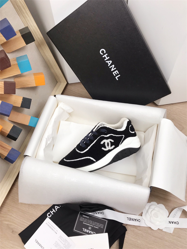 Chanal Sneakers