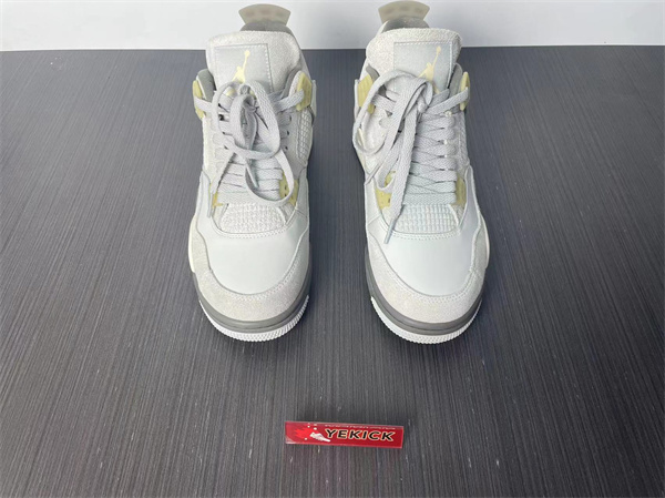 Air Jordan 4 SE Craft “Photon Dust”