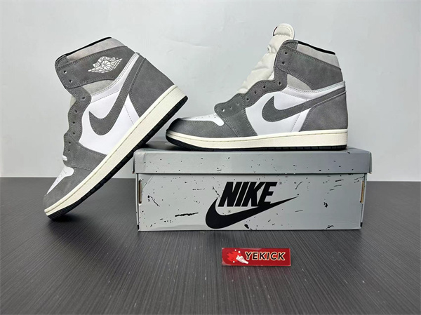 Jordan 1 Retro High OG Washed Black DZ5485-051