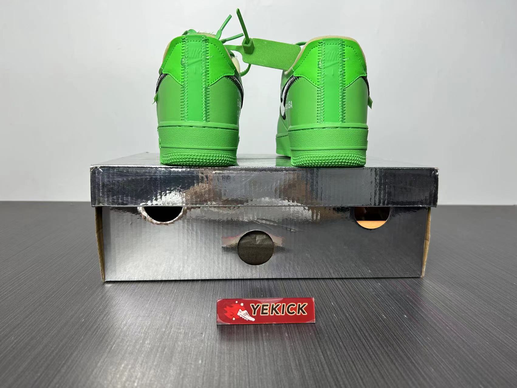 Nike Air Force 1 Low Off-White Light Green Spark