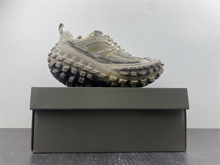 Ba*len*cia*ga defender beige 685611 w2raf 9700