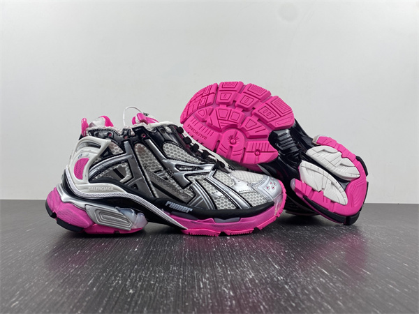 7.0 Ba*len*cia*ga -runner