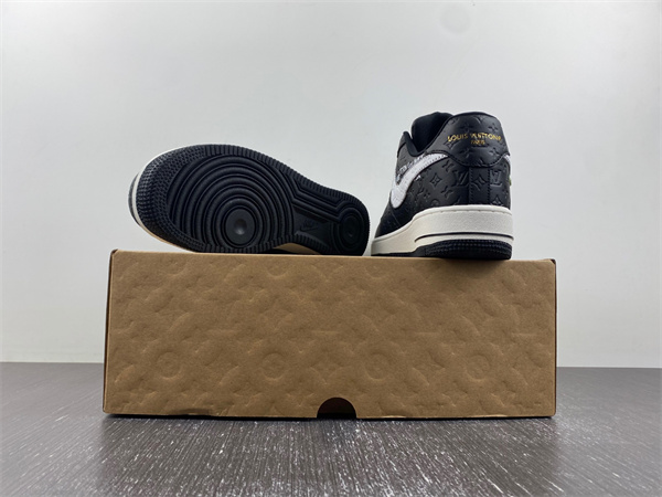 l**isV*t*n x nike air force