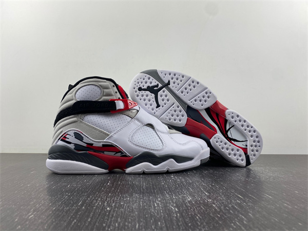 Jordan 8 Retro Bugs Bunny
