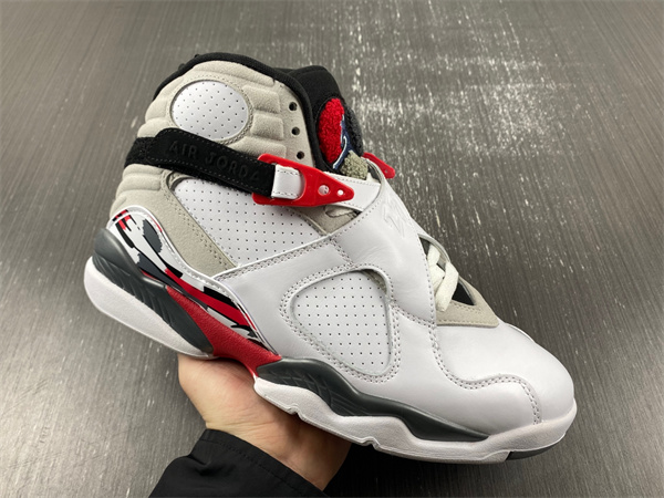 Jordan 8 Retro Bugs Bunny