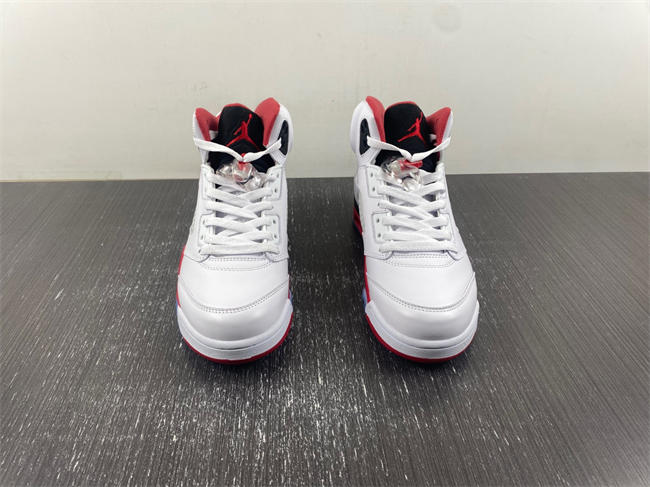 Air Jordan 5 “Fire Red”  136027-120