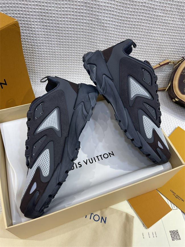 Lv Runner Sneaker 62