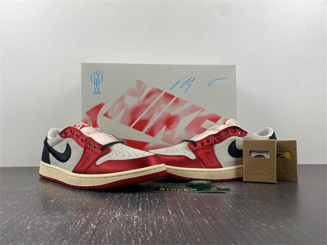 Trophy Room x Air Jordan 1 Low OG “Home” FN0432-100 （EDITION M）