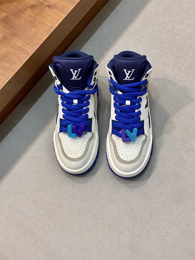Lv Trainer Sneaker 11