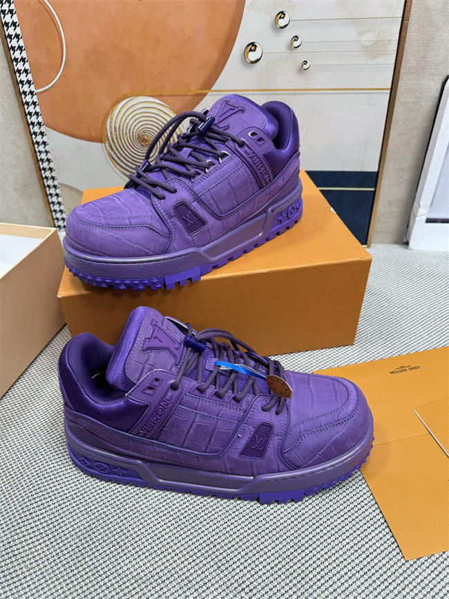 Lv Trainer Sneaker 16