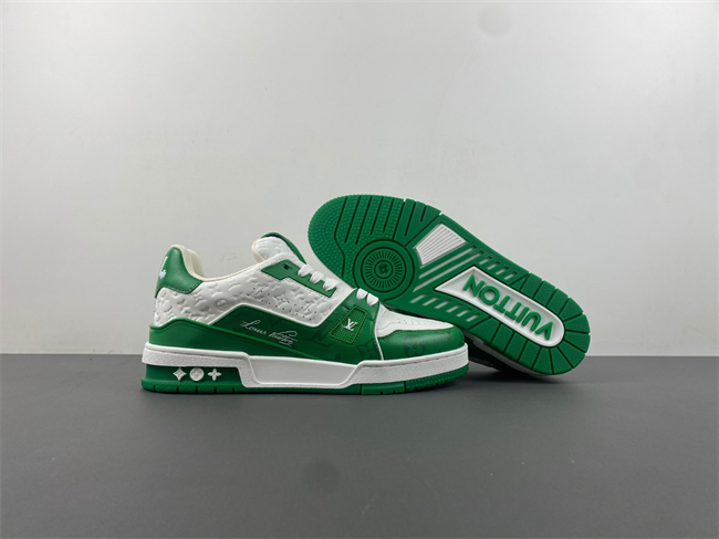 l0*is V*t0n lv trainer