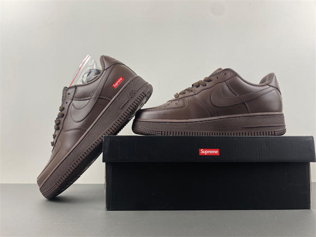 upreme x Nike Air Force 1 Low “Baroque Brown”  CU9225-200