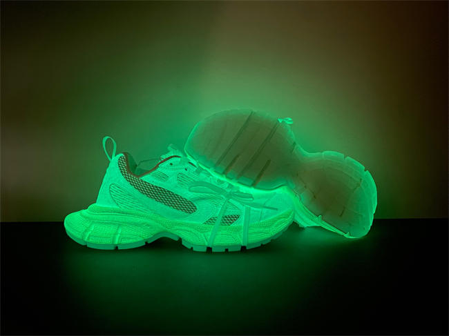 十IAGA -PHANTOM SNEAKER 734734 W3XLG-9001