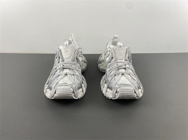 Ba*len*cia*ga phantom sneaker  778698 w3xll 0125