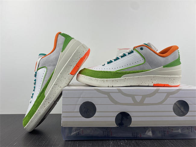 AJ2 Low x Titan  DV6206-183