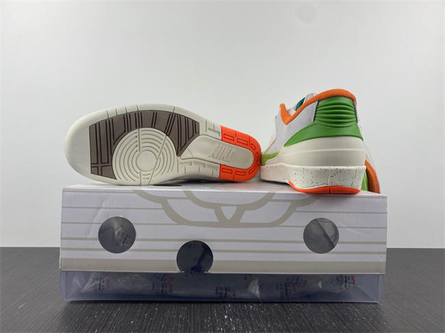 AJ2 Low x Titan  DV6206-183