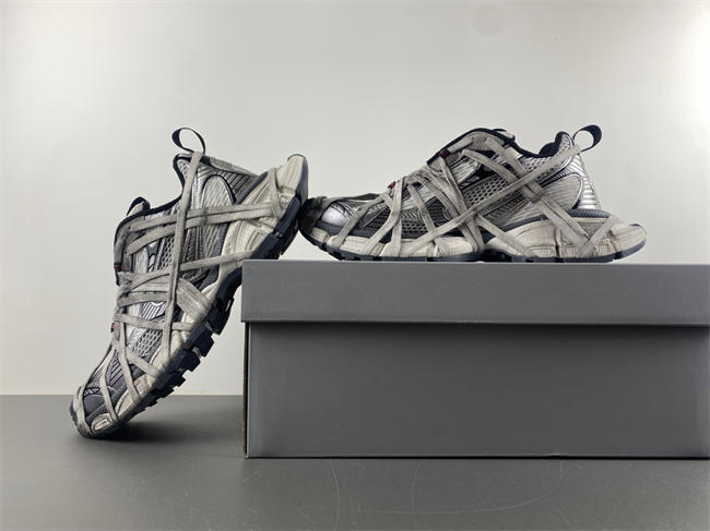 Ba*len*cia*ga phantom sneaker  778698 w3xll 7598