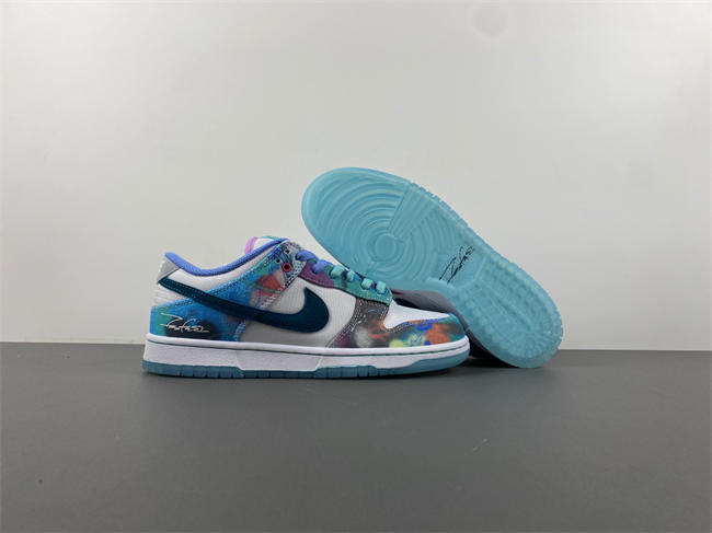Futura Laboratories x Nike SB Dunk Low FL  HF6061-400