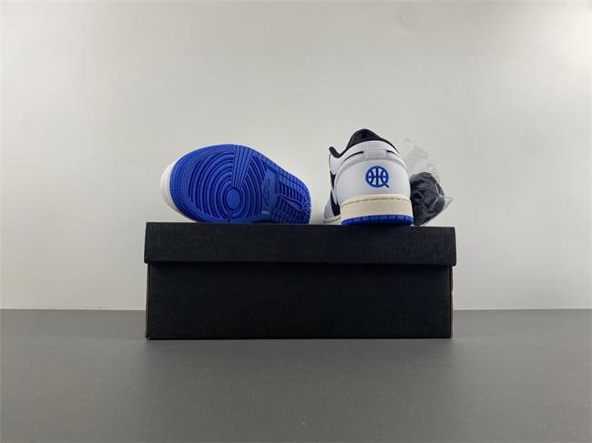 Air Jordan 1 Low  HQ0764-001