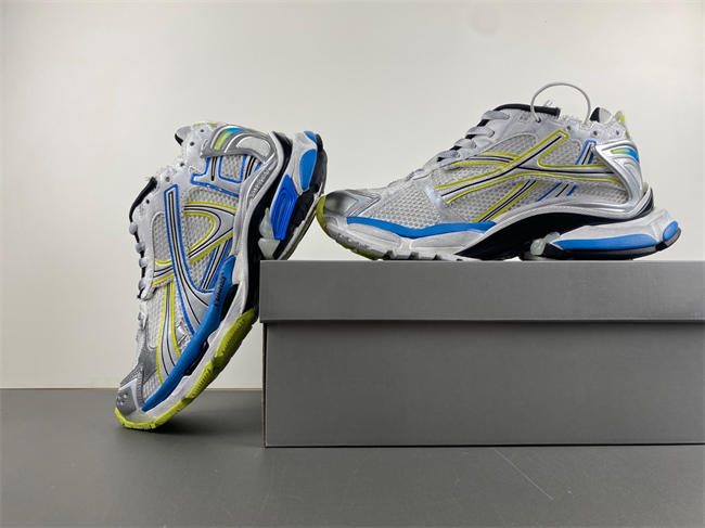 7.5Ba*len*cia*ga  772774-w3rny-0213