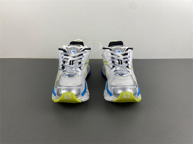 7.5Ba*len*cia*ga  772774-w3rny-0213