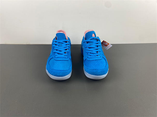 Nike Kobe 8 ZK  555035-304