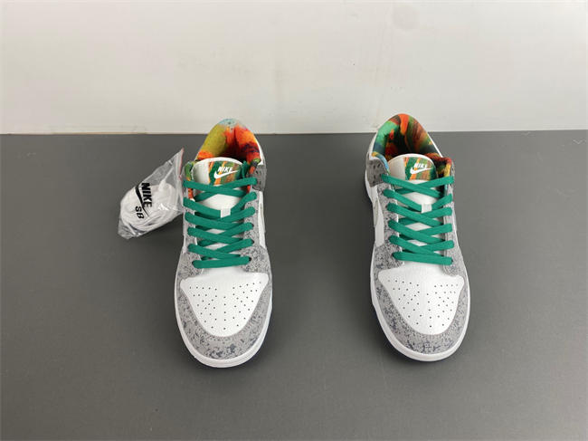 Dunk Low Premium  HF4840-068