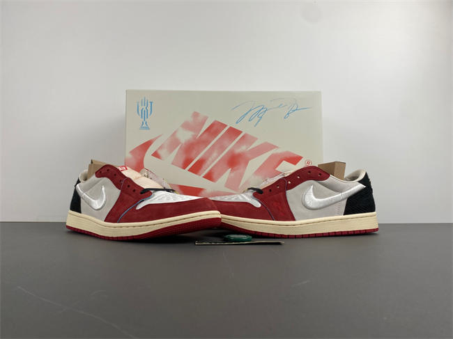 Trophy Room x Air Jordan 1 Low OG “Rookie Card: Home”  HV6157-100