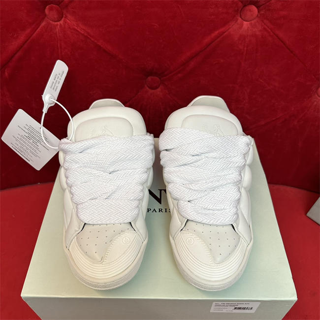 Lanvon Curb Sneaker 57