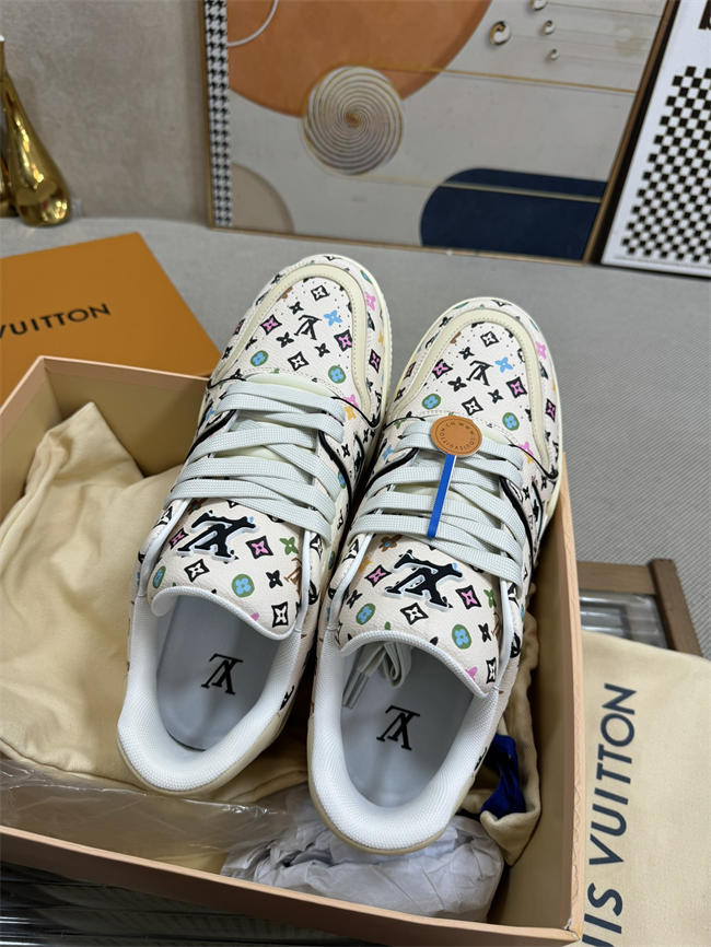 Lv Trainer Sneaker