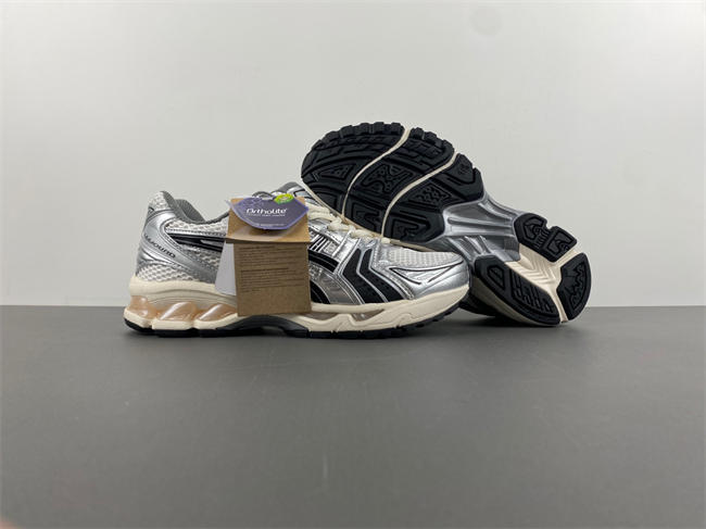 As*ic*s gel-kayano 14