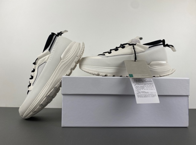 （Can*a Go*e）glacier trai. 7785m