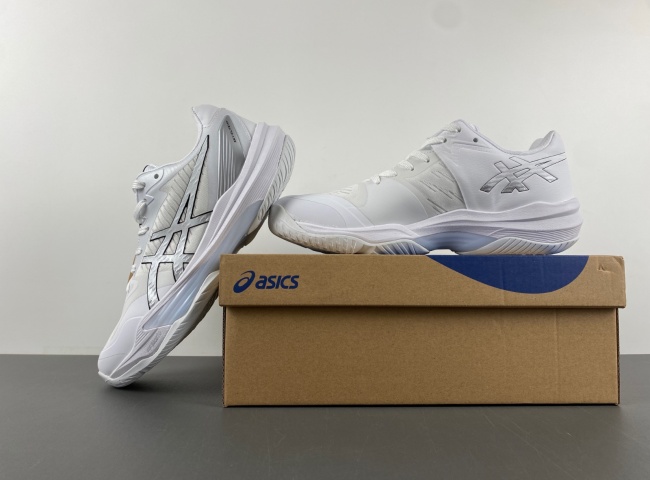 As*ic*s 1051a080-100