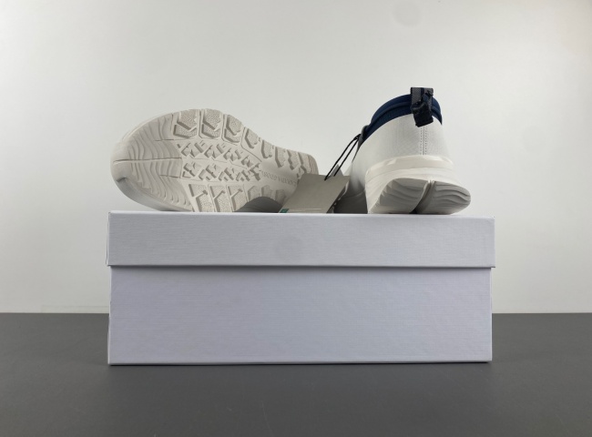 （Can*a Go*e）glacier trai. 7785m