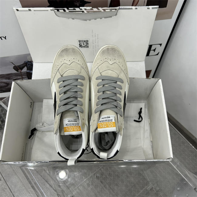 Golden Goose Sneaker