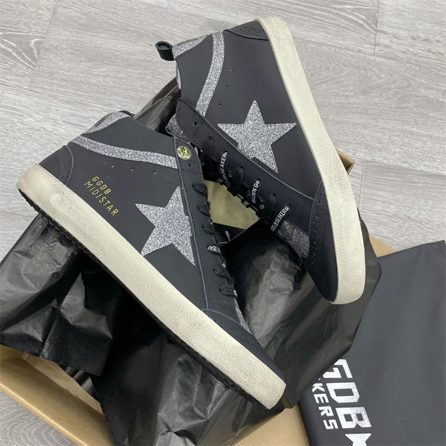 Golden Goose Sneaker