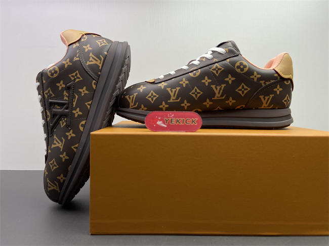 Lv Sneaker