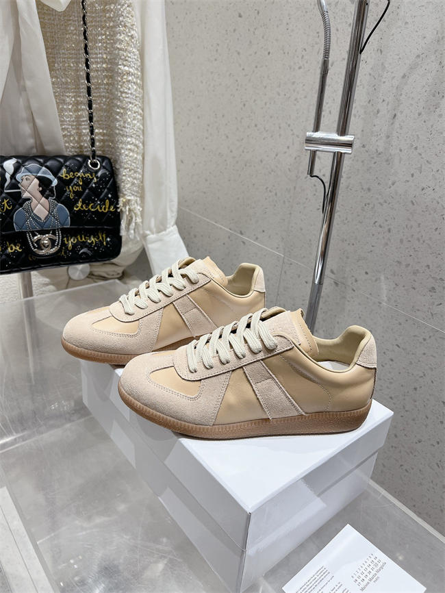 ma*s*n martin Ma*i*la sneaker